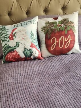 Holiday 'Joy' and Santa Decorative Throw Pillow Set - Red & Green